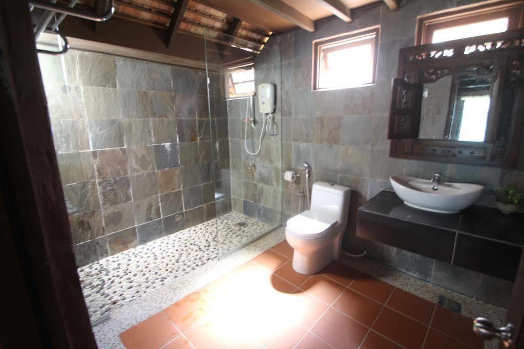 The Manor Beach Resort Besut Kampung Kuala Besut Exterior foto